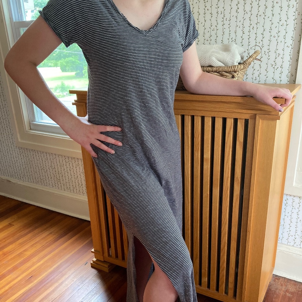 Small 100% organic cotton maxi with a slit